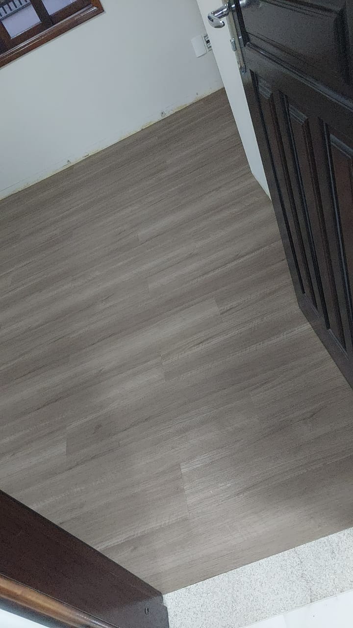 PISO VINÍLICO DE PVC CAPUCCINO — foto 3