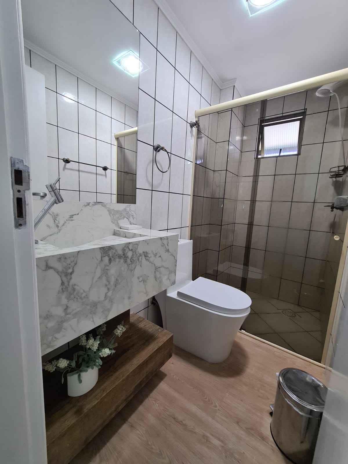 PISO VINÍLICO DE PVC FIGUEIRA — foto 3
