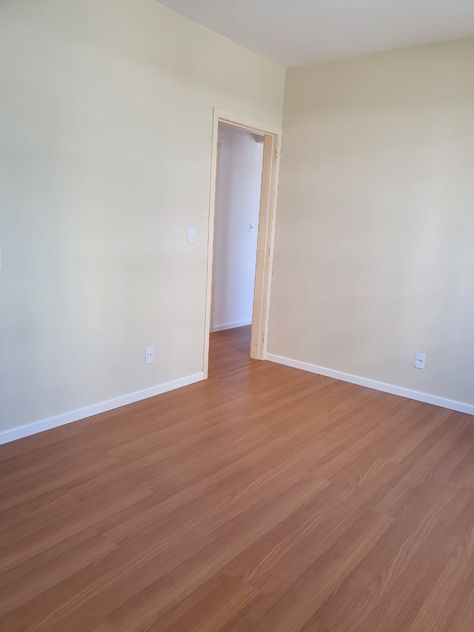 Piso laminado Carvalho — foto 5