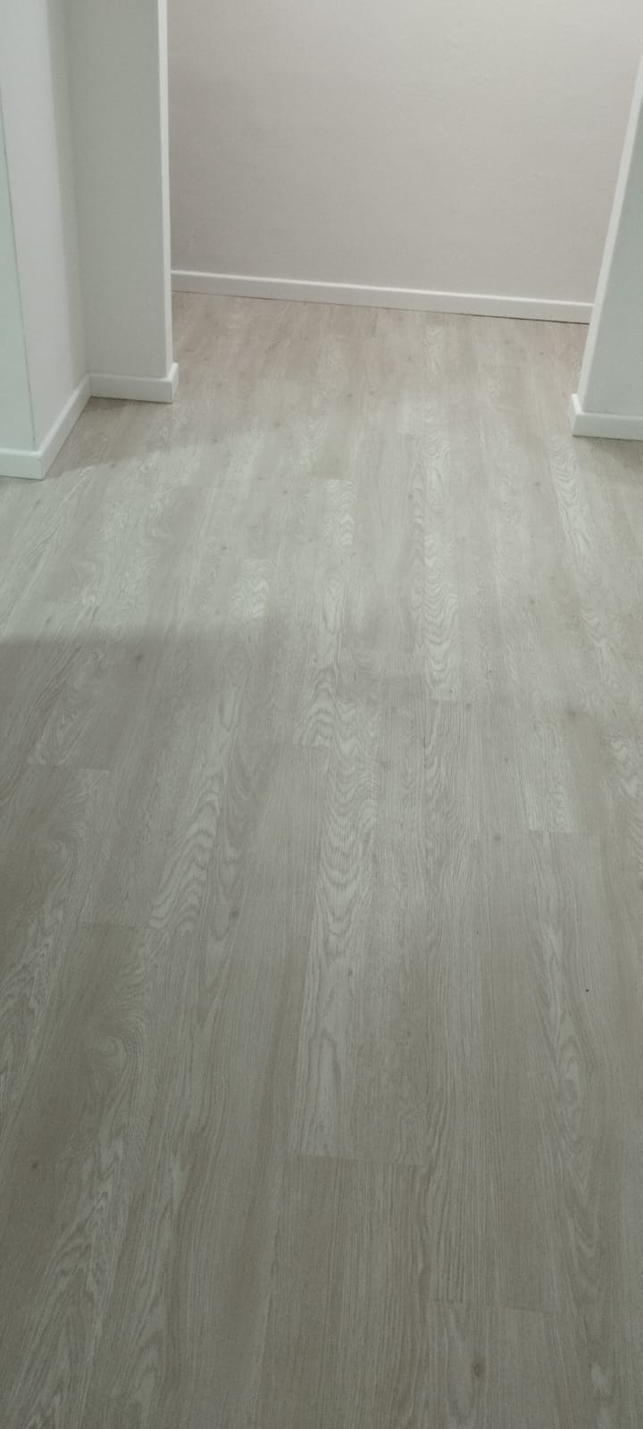 PISO VINÍLICO DE PVC PLÁTANO