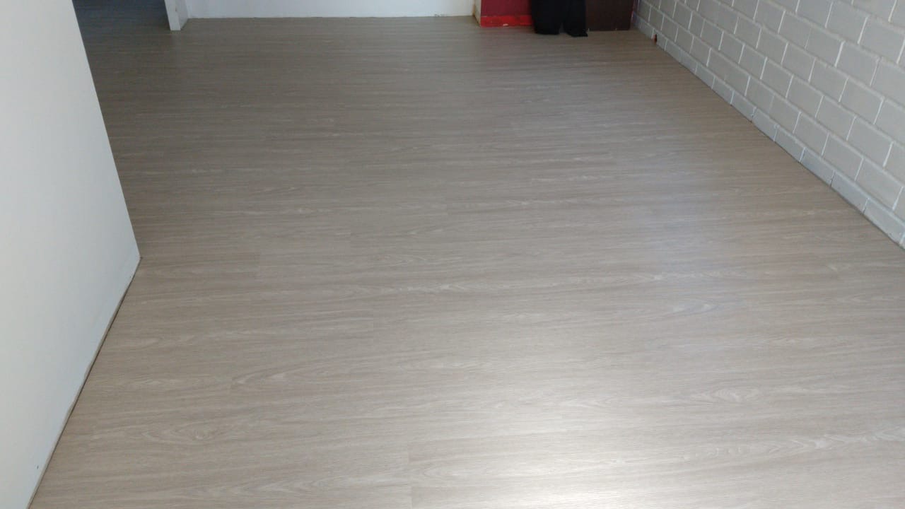 PISO DE PVC LAVANDA — foto 10