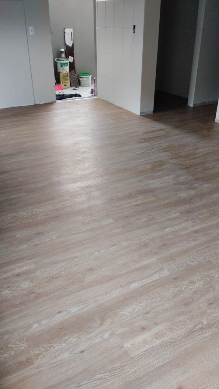 PISO VINÍLICO DE PVC ANDIROBA  — foto 3