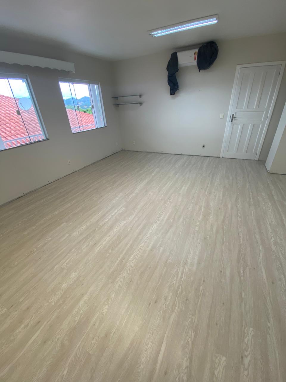 PISO VINÍLICO DE PVC PLÁTANO