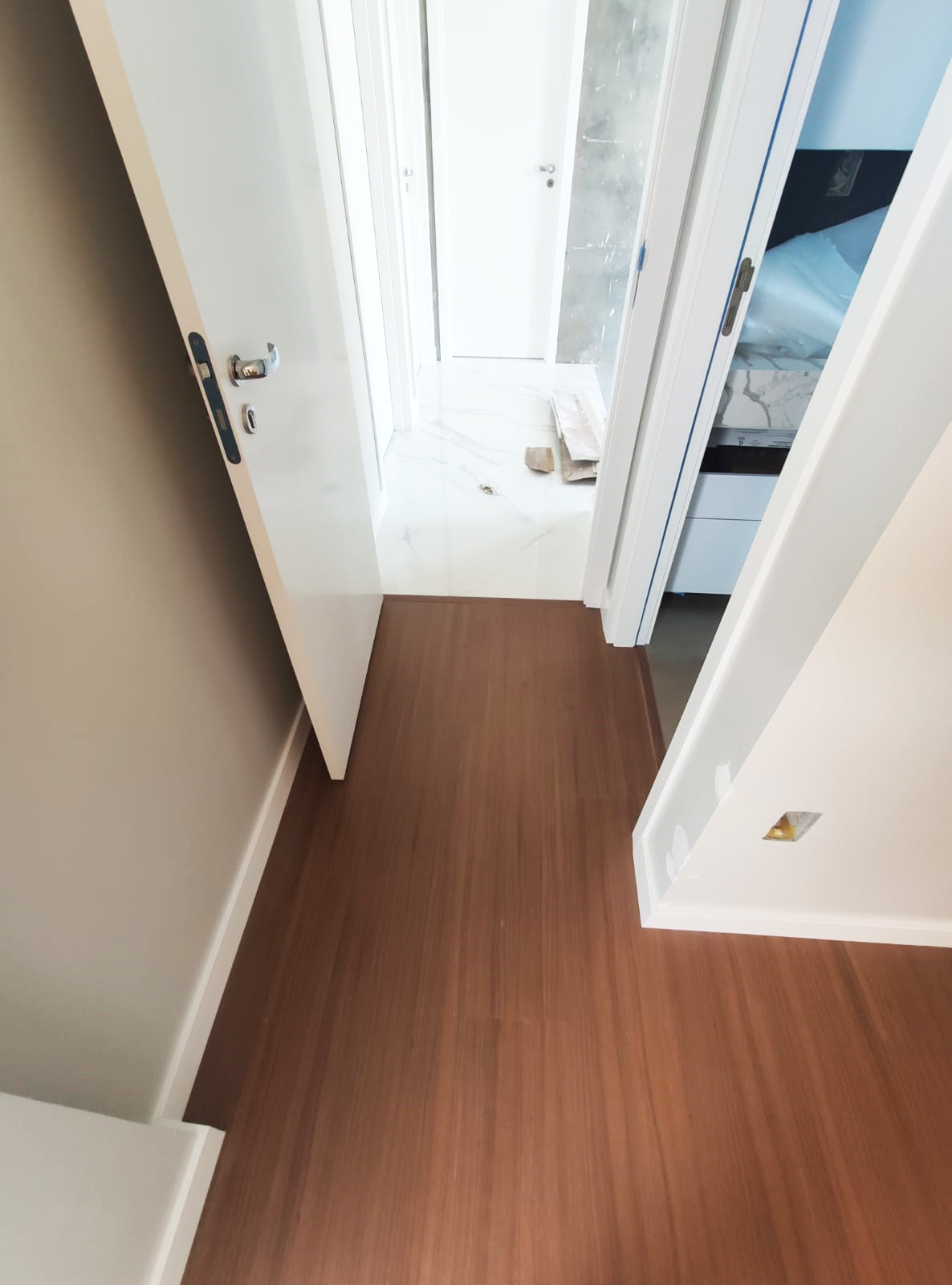 PISO LAMINADO NOGUEIRA NATURAL — foto 3