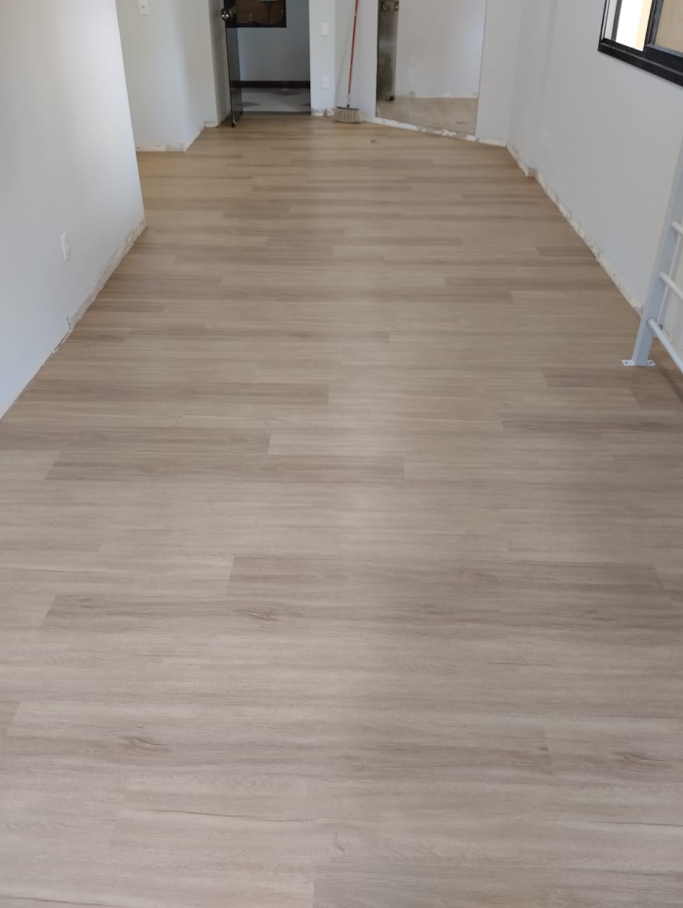 PISO VINÍLICO ANGELIM — foto 4