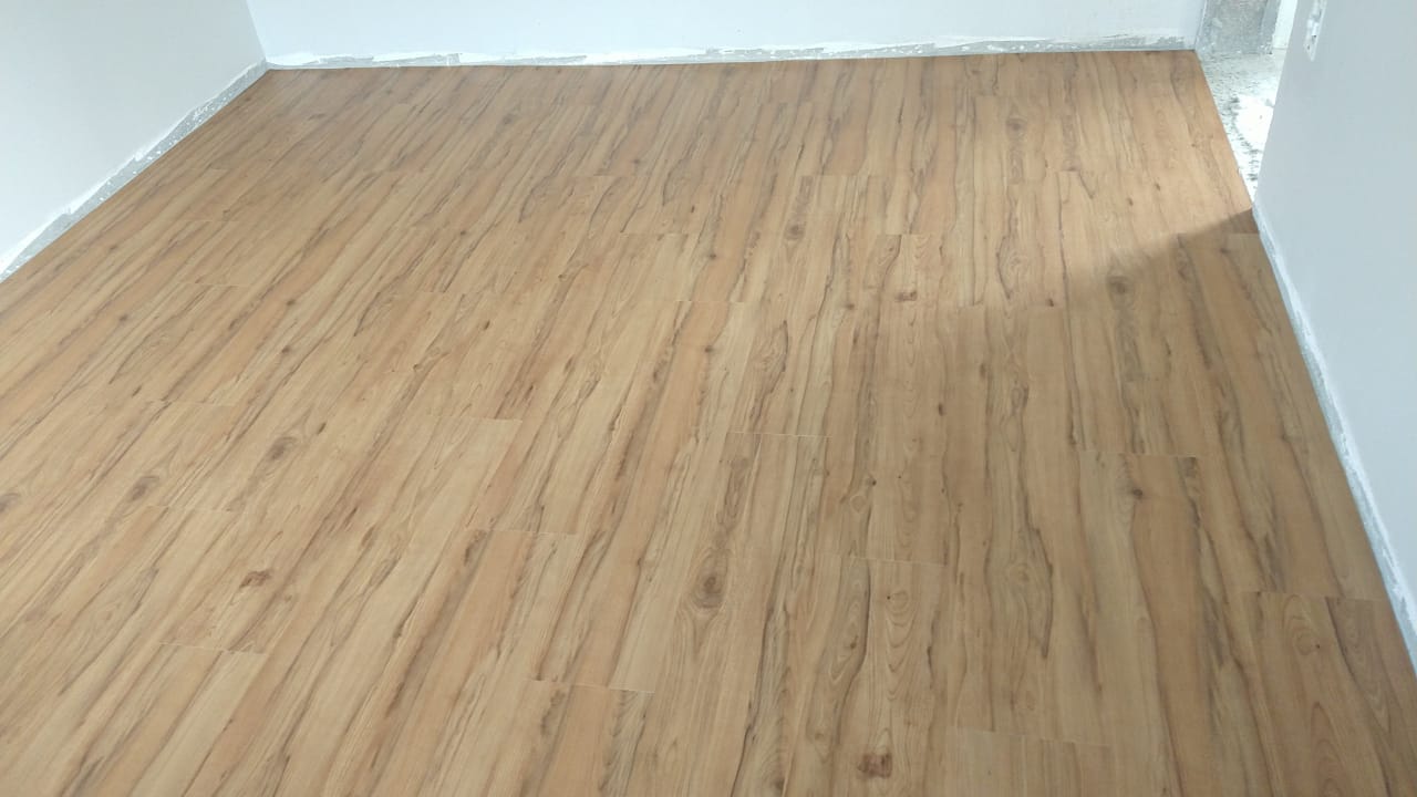 PISO DE PVC CARVALHO TURIM
