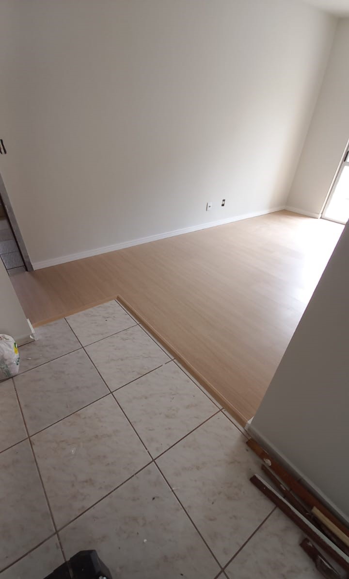 PISO LAMINADO CARVALHO MAIORCA — foto 2