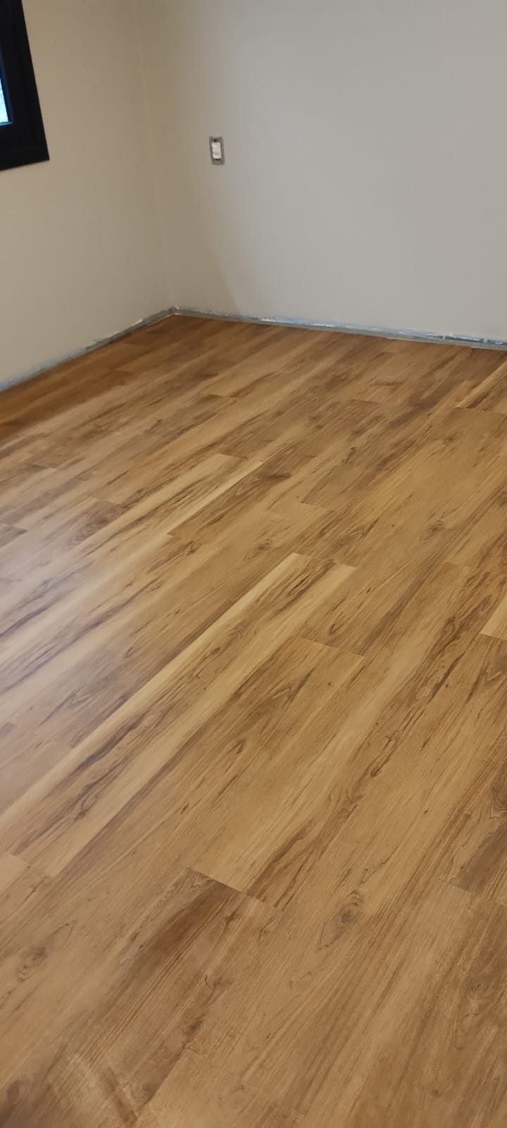 PISO VINÍLICO DE PVC CAMÉLIA — foto 5