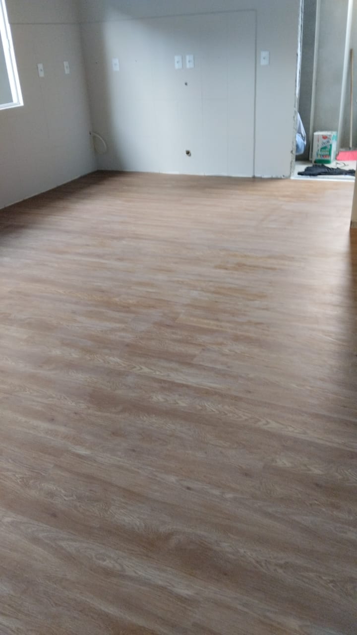 PISO VINÍLICO DE PVC ANDIROBA  — foto 2