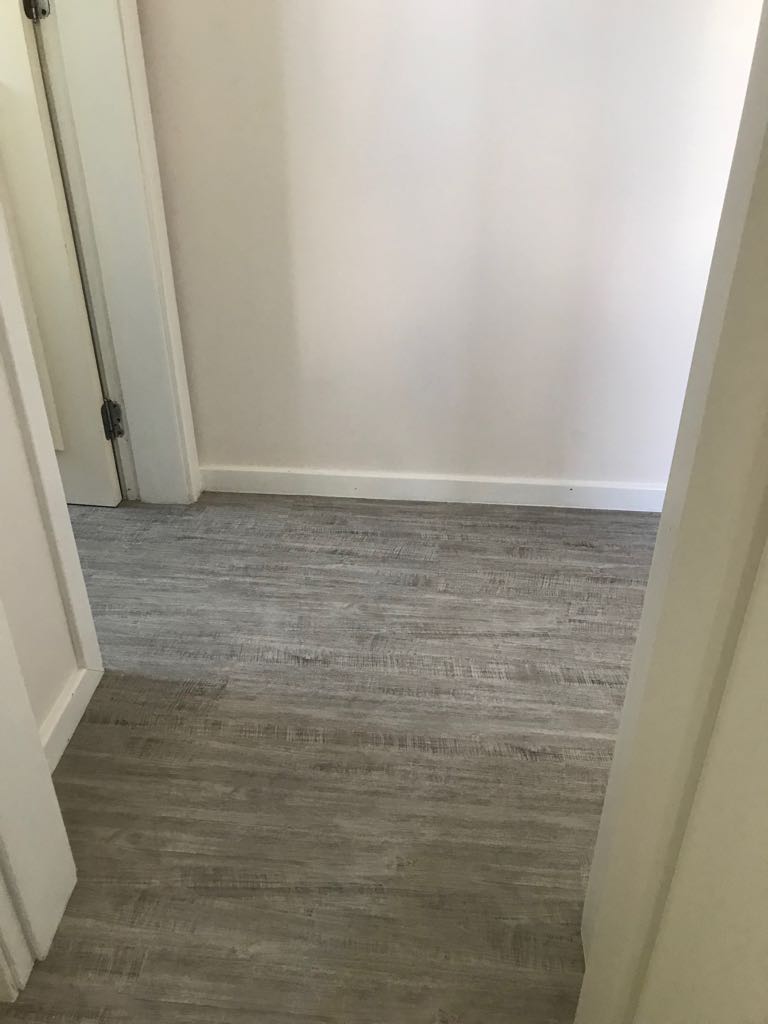 Piso de PVC - Carvalho Málaga