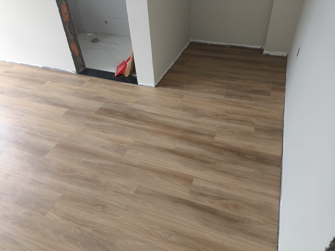 PISO VINÍLICO DE PVC CAMÉLIA — foto 3