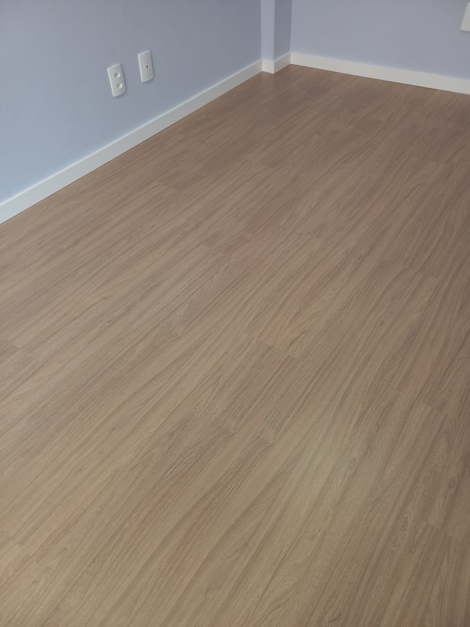 PISO LAMINADO ANDORRA — foto 3