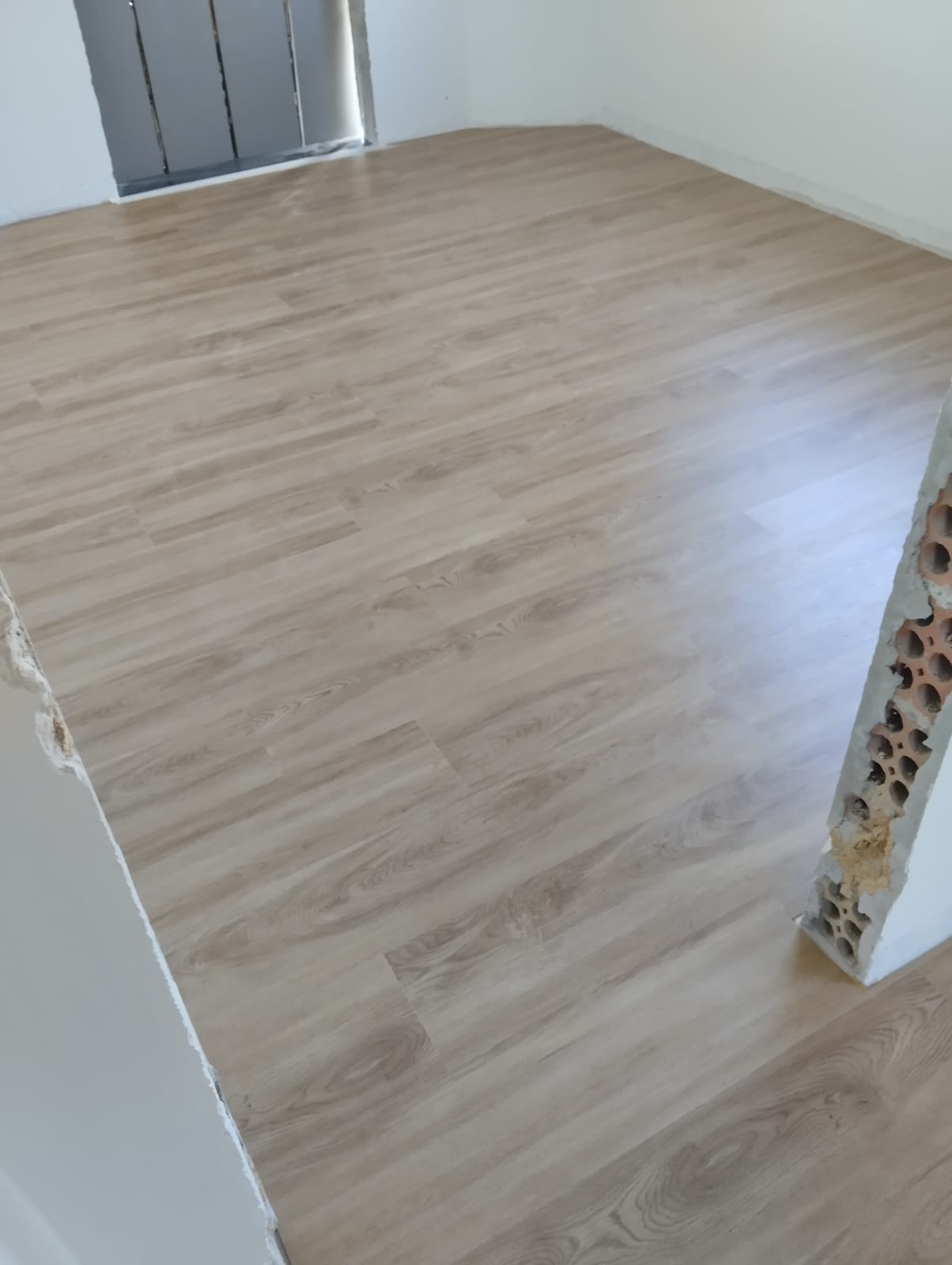 PISO VINÍLICO DE PVC PAPOULA — foto 3
