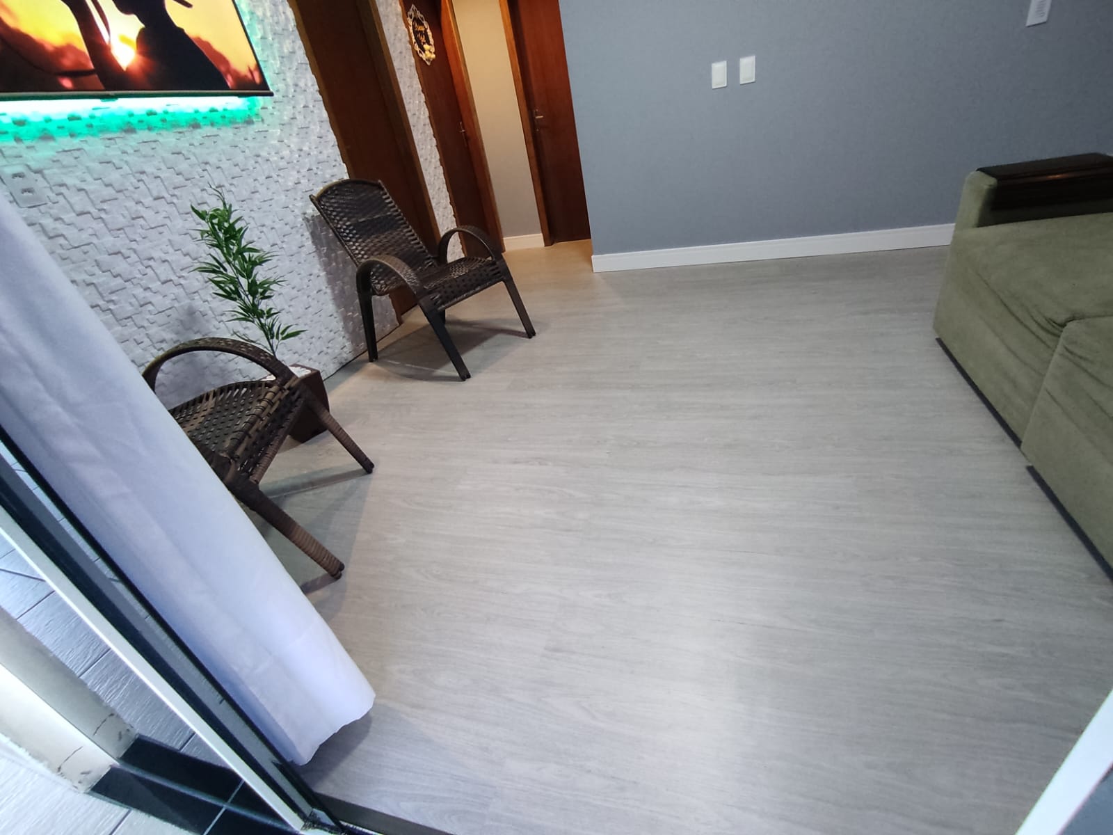 PISO VINÍLICO LINHEIRO — foto 12