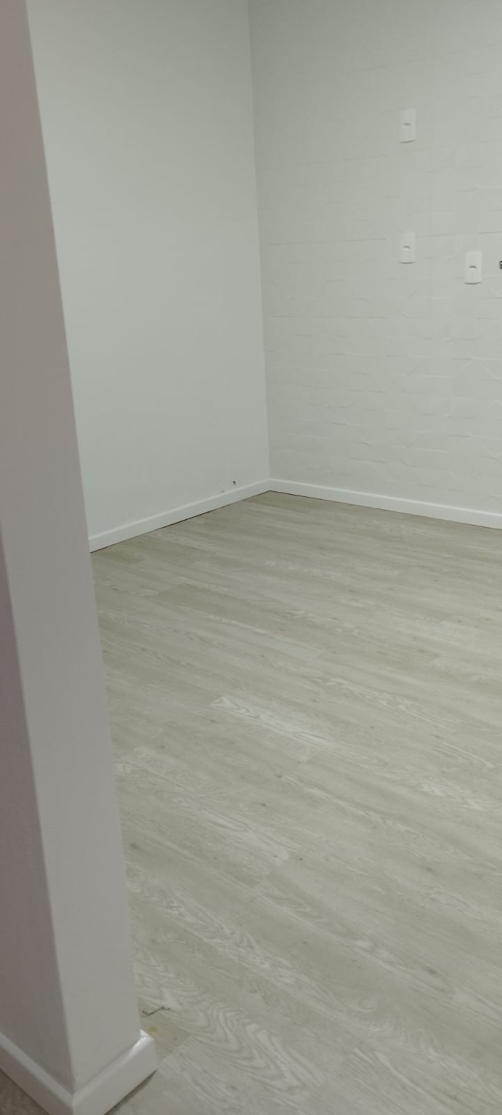 PISO VINÍLICO DE PVC PLÁTANO — foto 5