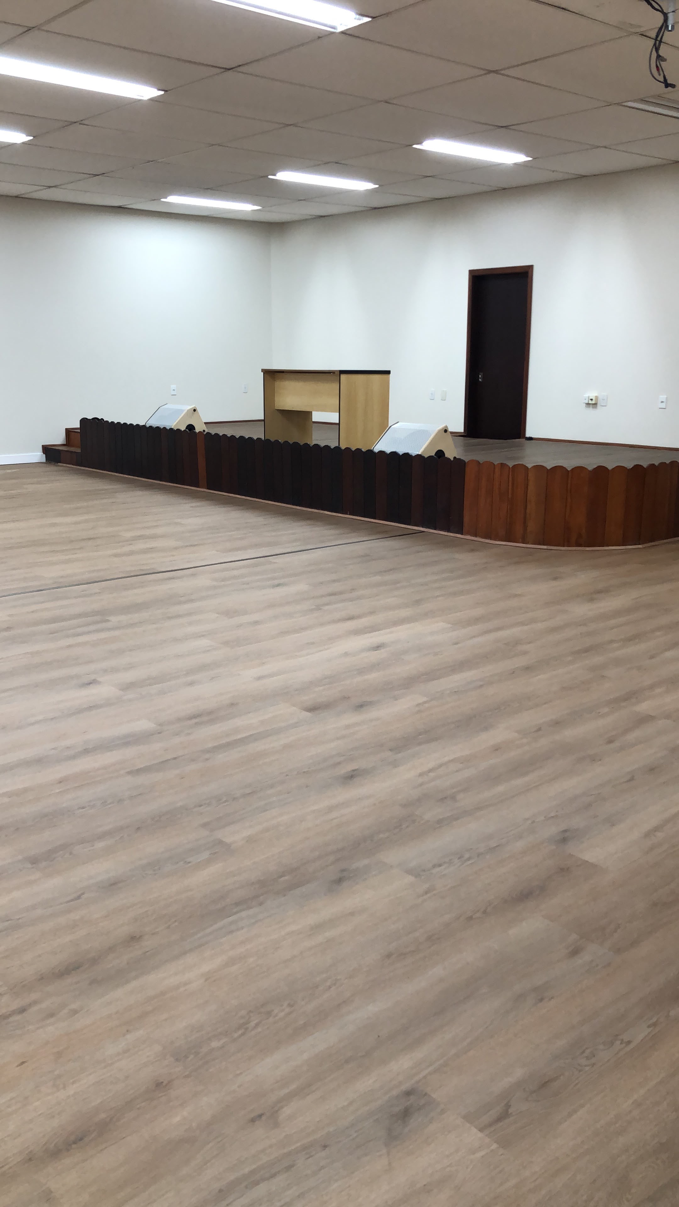PISO VINÍLICO DE PVC MADRI — foto 4
