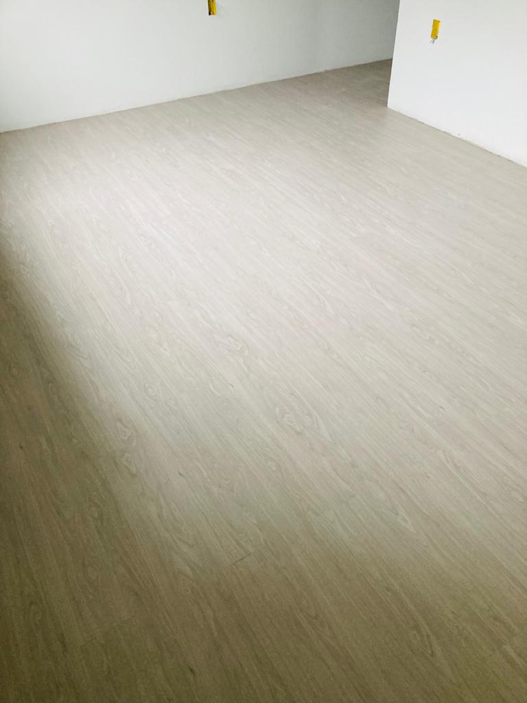 PISO DE PVC LINHEIRO — foto 3