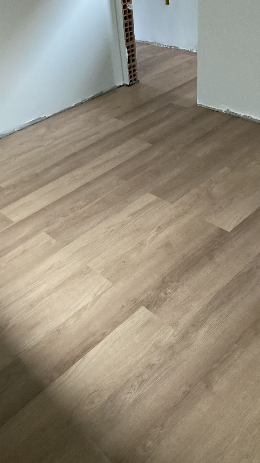PISO VINÍLICO DE PVC GERBERA — foto 4