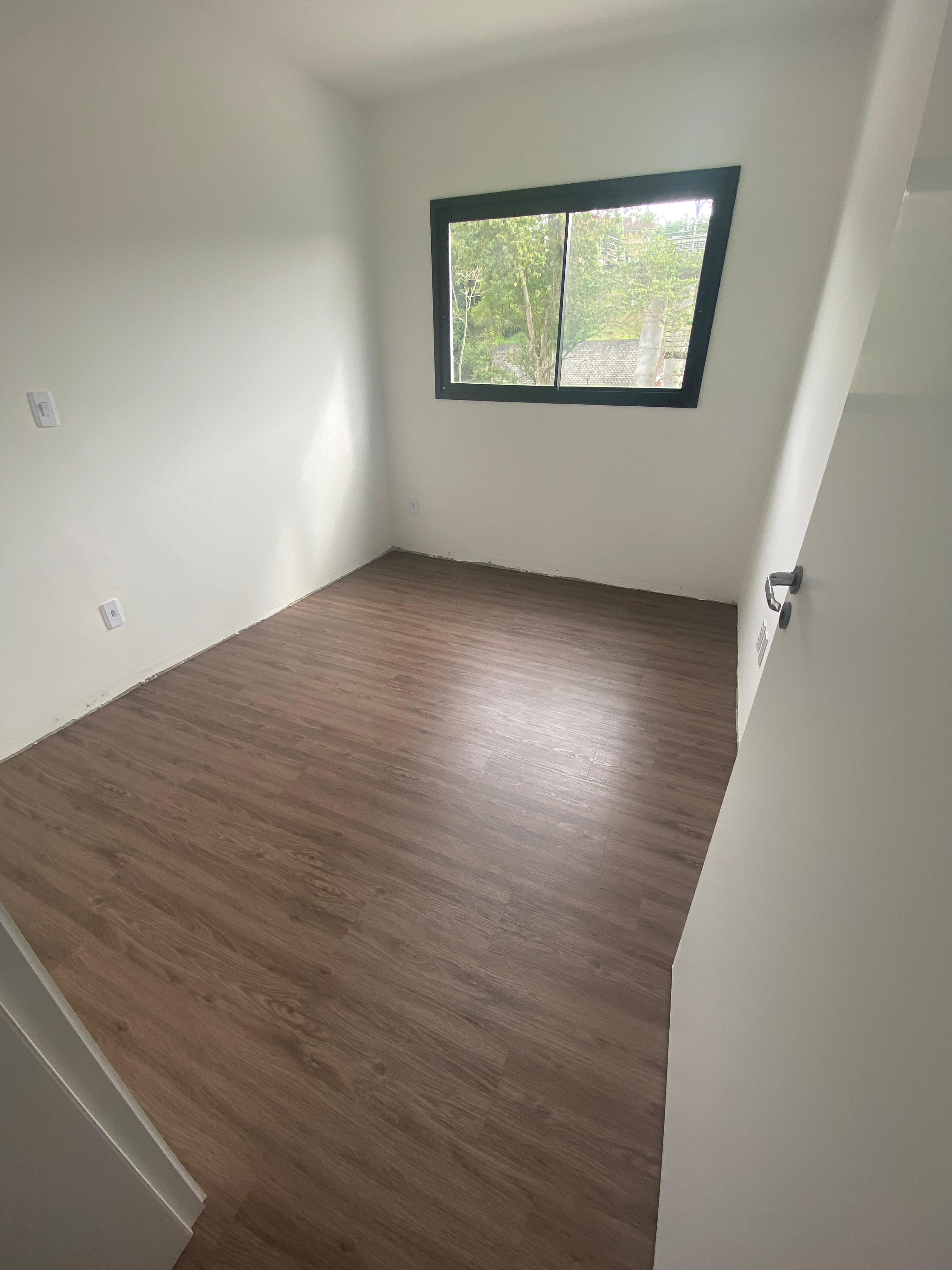 PISO VINÍLICO DE PVC CRAVO — foto 7