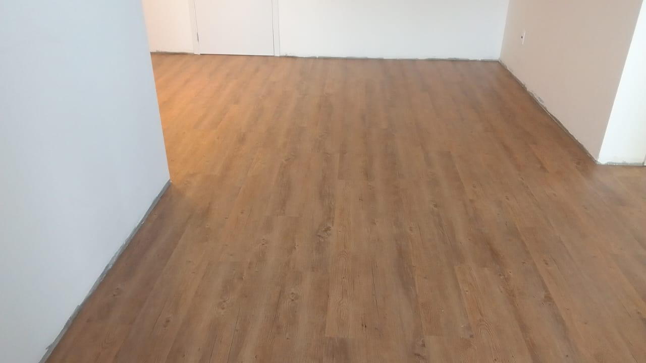 PISO VINÍLICO SAPUCAIA — foto 3