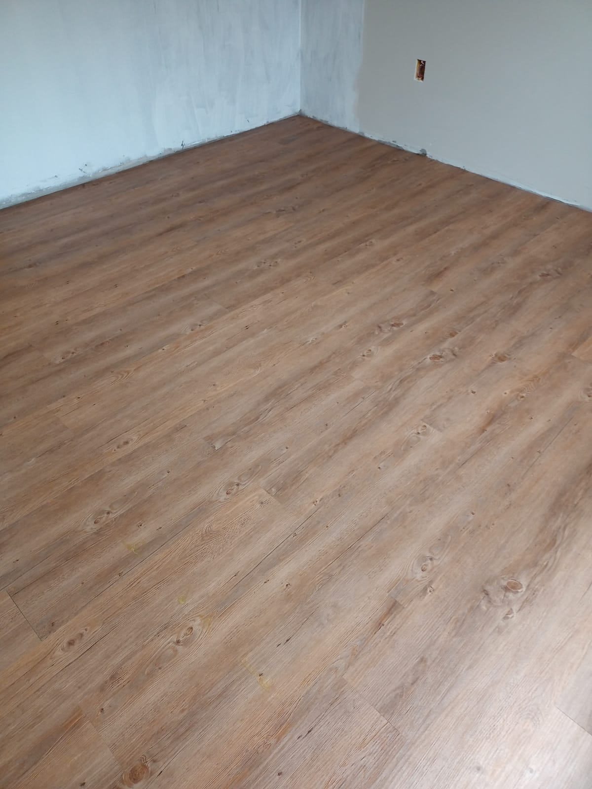 PISO VINÍLICO DE PVC SAPUCAIA — foto 2