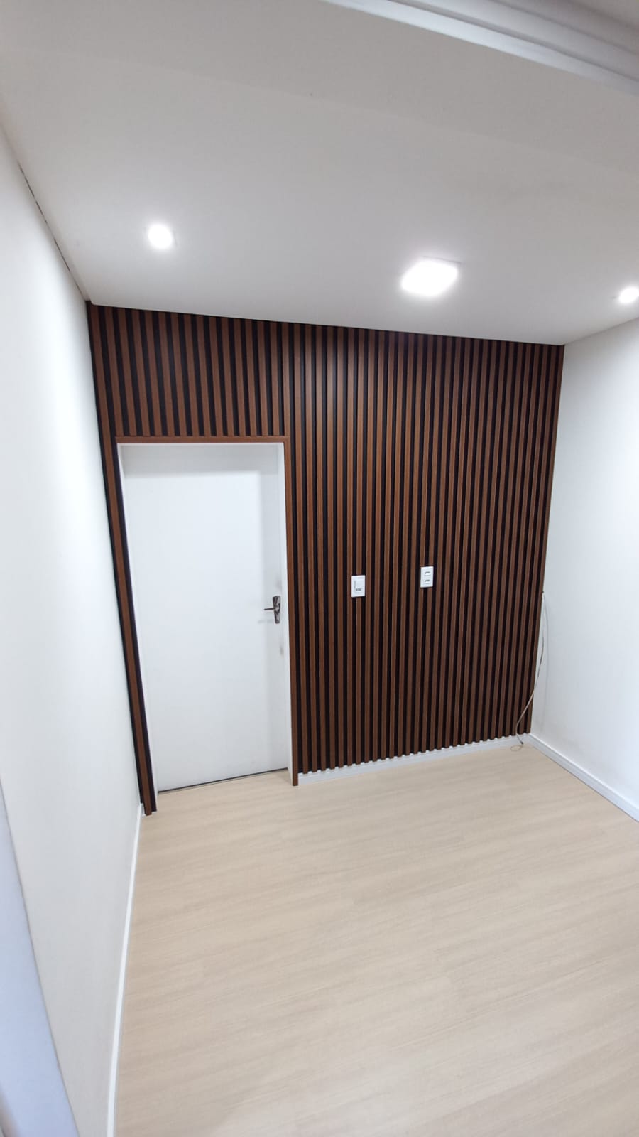 PISO LAMINADO CARVALHO MAIORCA E PAINEL RIPADO — foto 12