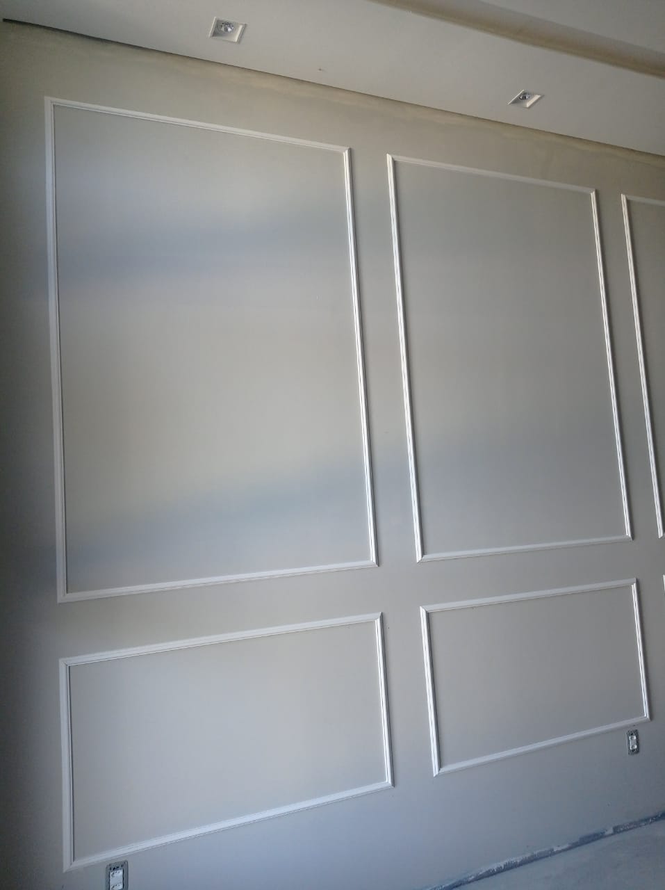 BOISERIE DE POLIESTIRENO INSTALADO — foto 2