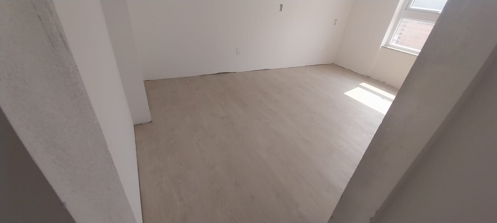 PISO VINÍLICO DE PVC PLÁTANO
