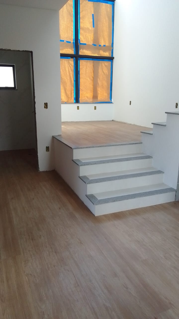 PISO VINÍLICO FAIA — foto 3