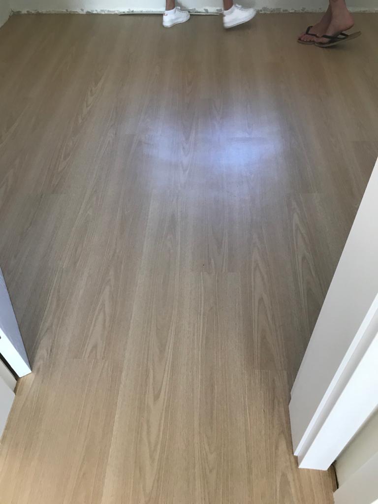 Piso de PVC Canela — foto 3