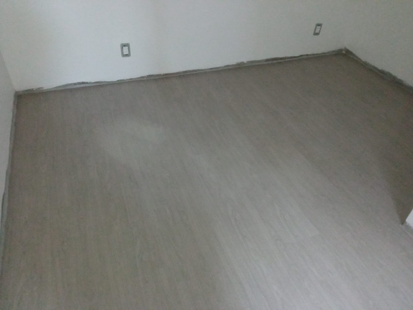 PISO VINÍLICO DE PVC LINHEIRO — foto 8