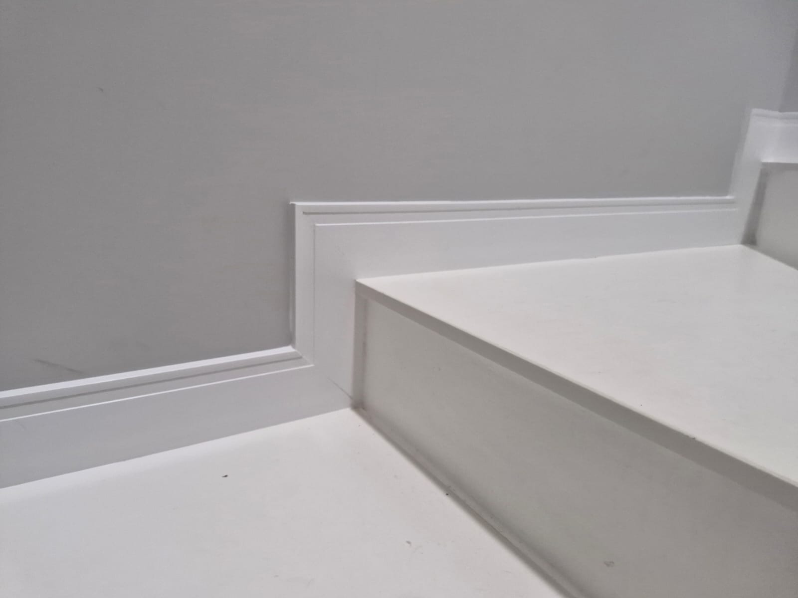 RODAPÉ DE 10 CM FRISO INSTALADO — foto 6