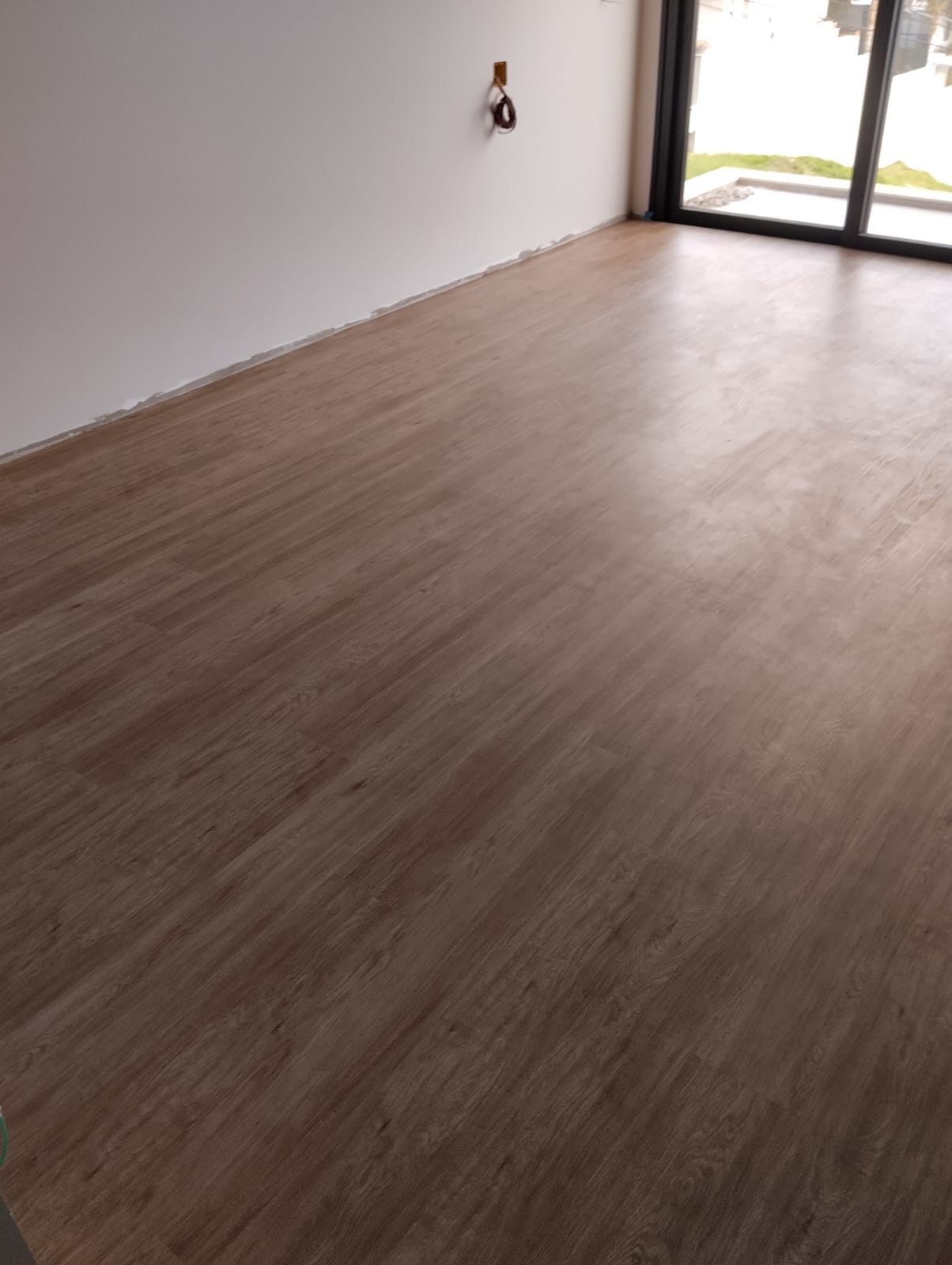 PISO VINÍLICO FAIA — foto 7
