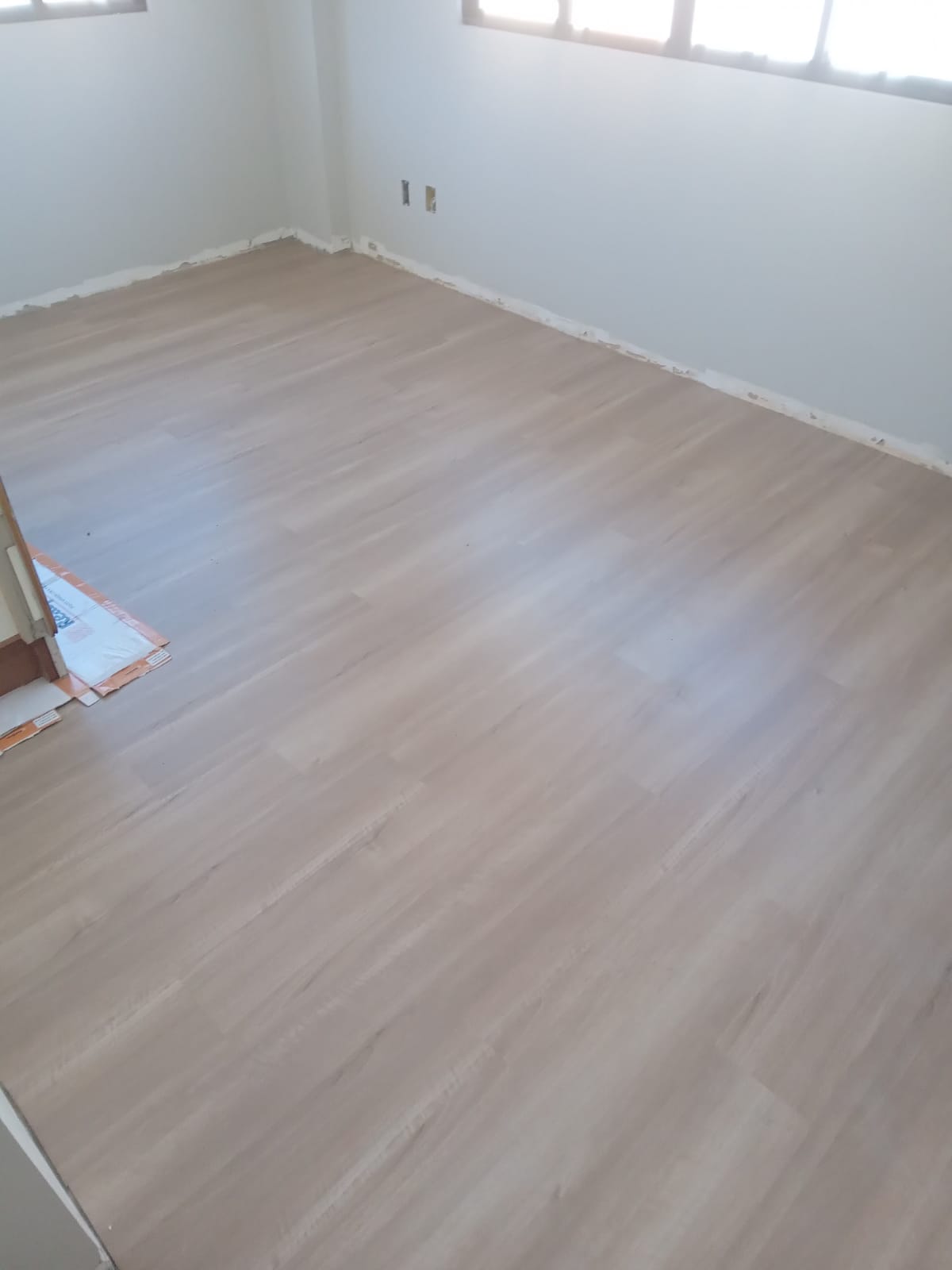 PISO VINÍLICO VANILLE — foto 10