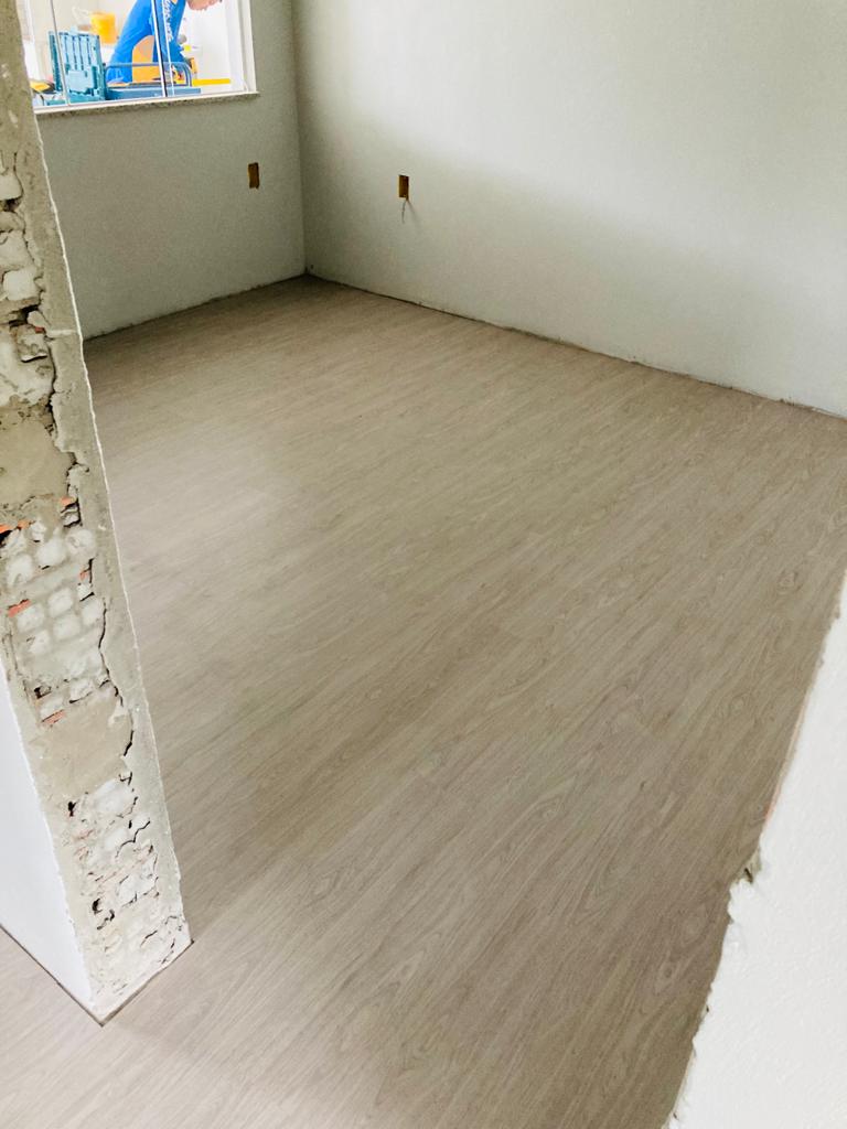 PISO DE PVC LINHEIRO — foto 2