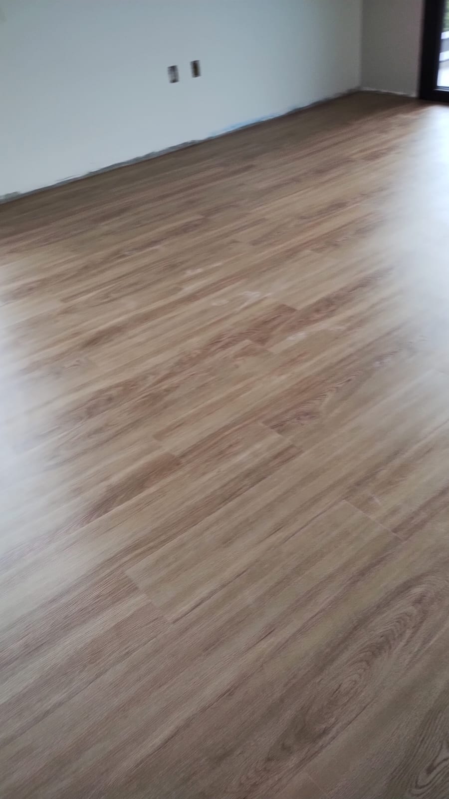 PISO VINÍLICO DE PVC PAPOULA
