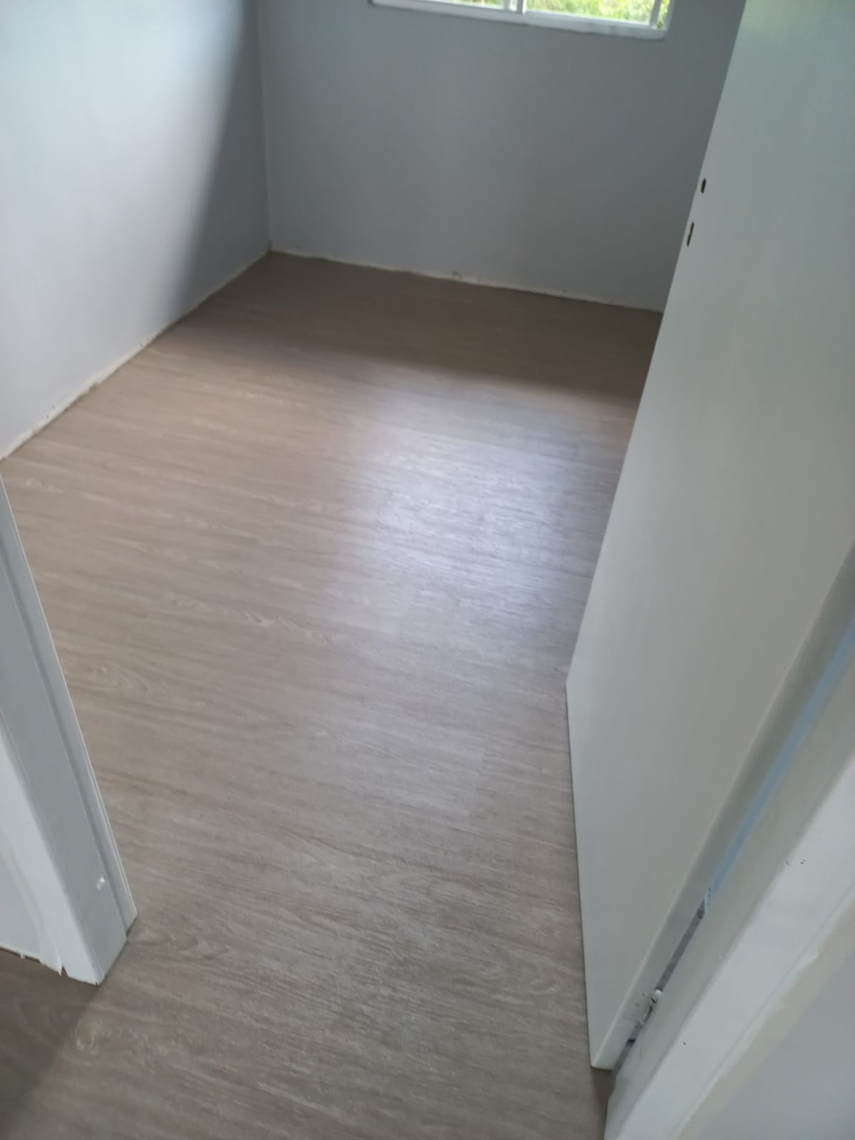 PISO DE PVC LAVANDA — foto 2