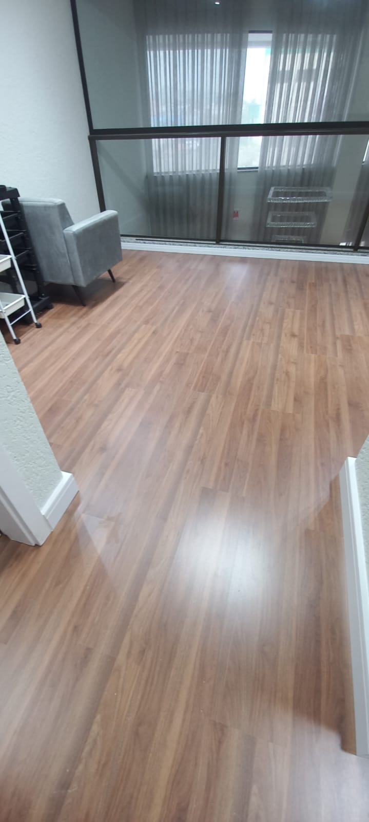 PISO LAMINADO DE MADEIRA NOCE ORO — foto 5