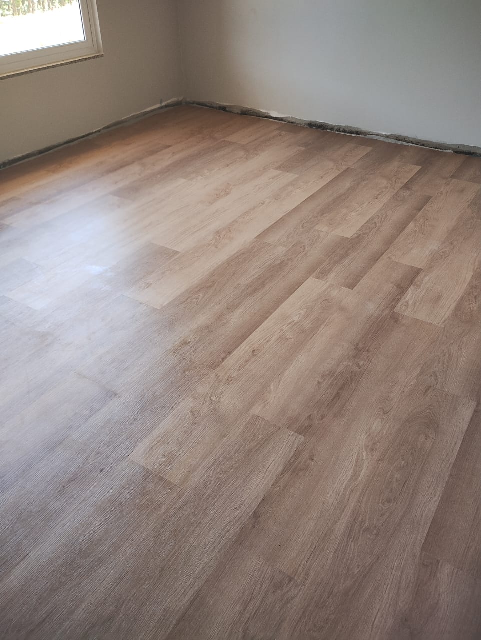 PISO VINÍLICO DE PVC GERBERA — foto 3