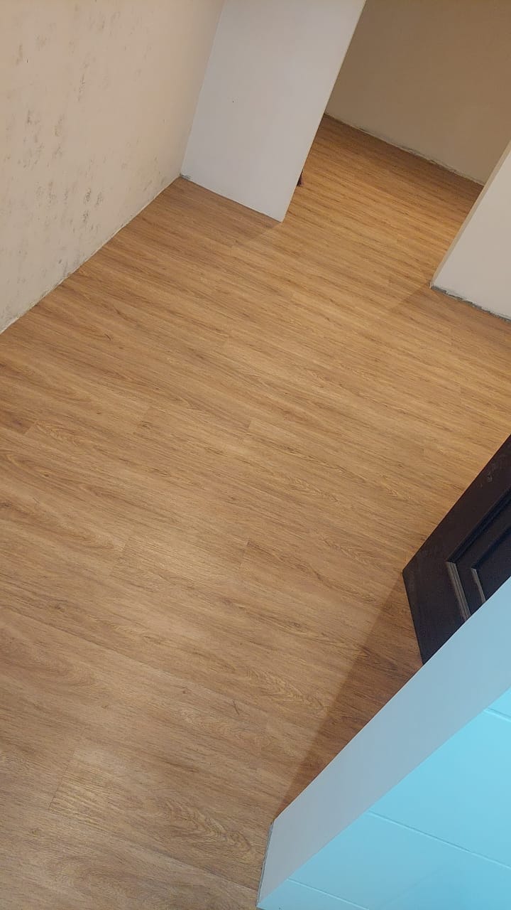 PISO VINÍLICO DE PVC AMÊNDOA — foto 7