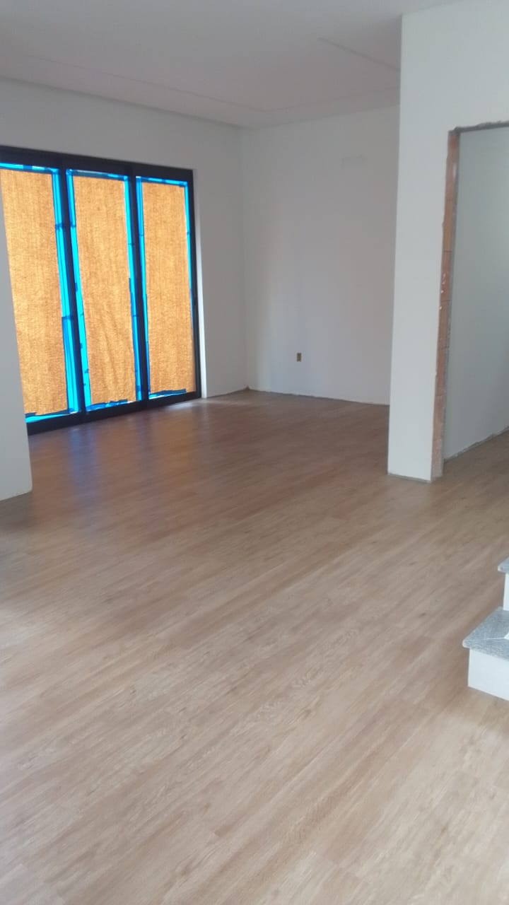PISO VINÍLICO FAIA