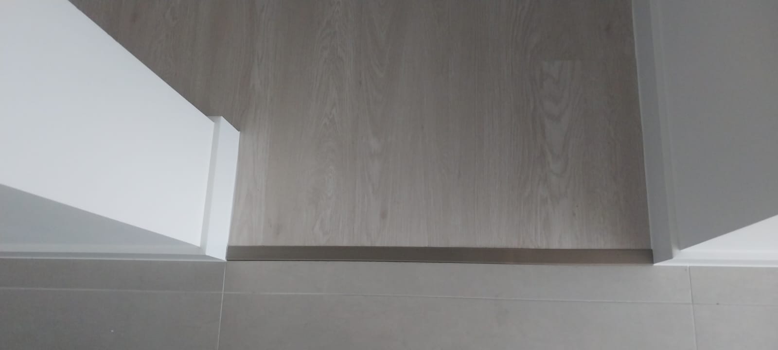 PISO VINÍLICO DE PVC PLÁTANO — foto 5