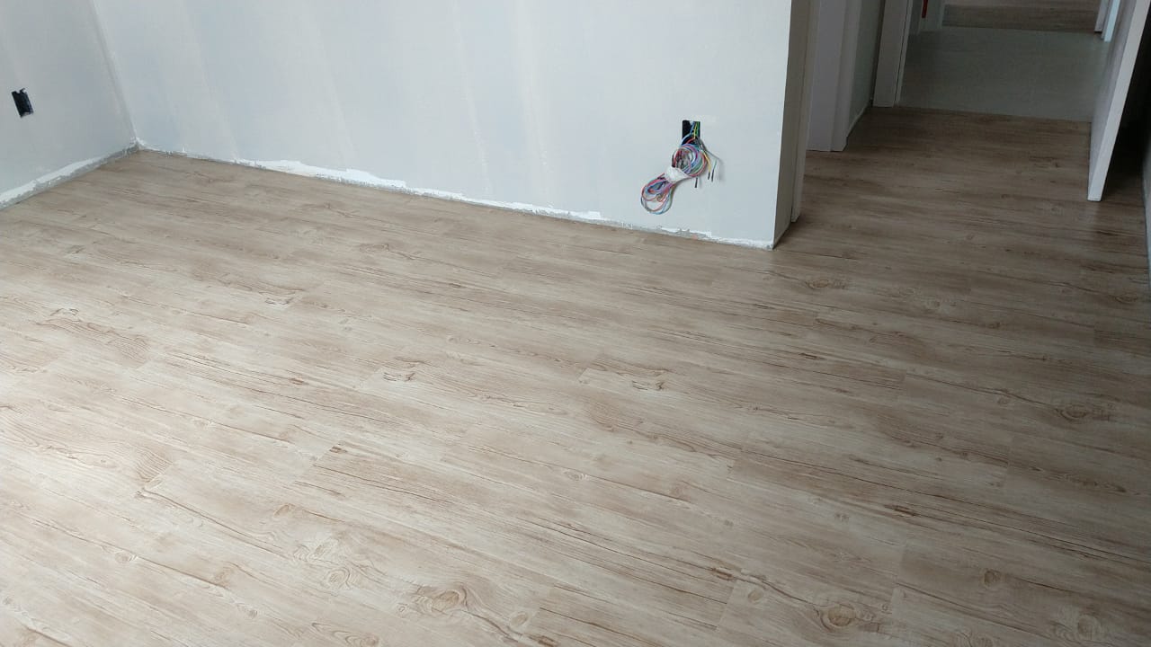 PISO DE PVC CARVALHO BERGAMO — foto 2
