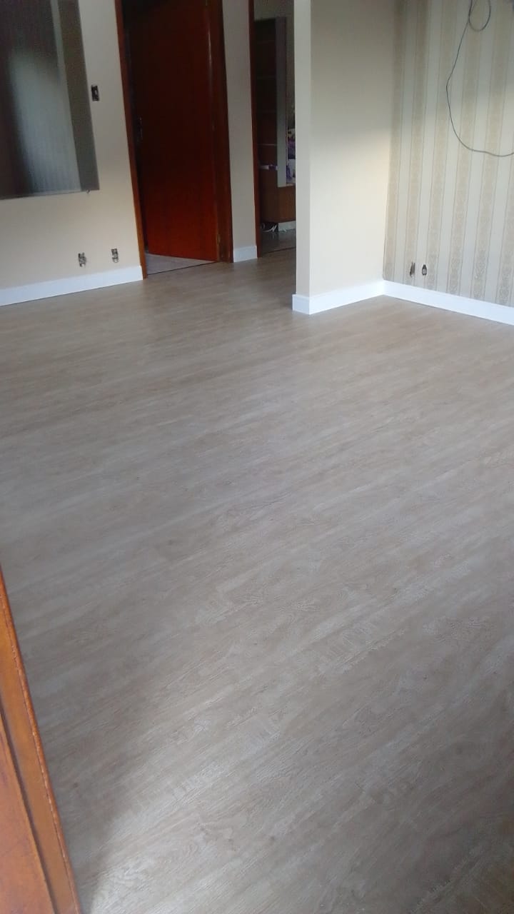 PISO VINÍLICO BAUNILHA