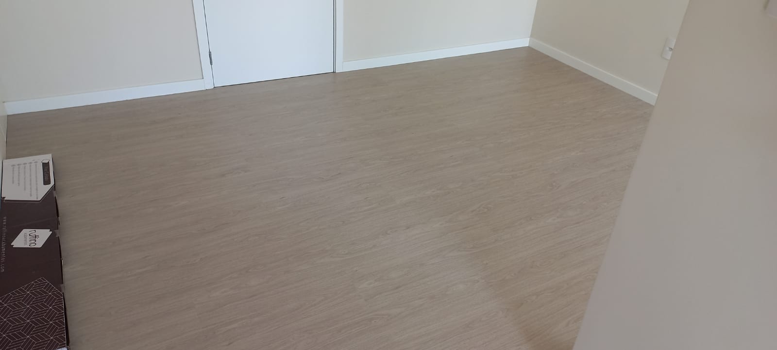 PISO DE PVC LINHEIRO — foto 3