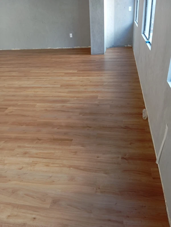 PISO VINÍLICO BAOBÁ — foto 6