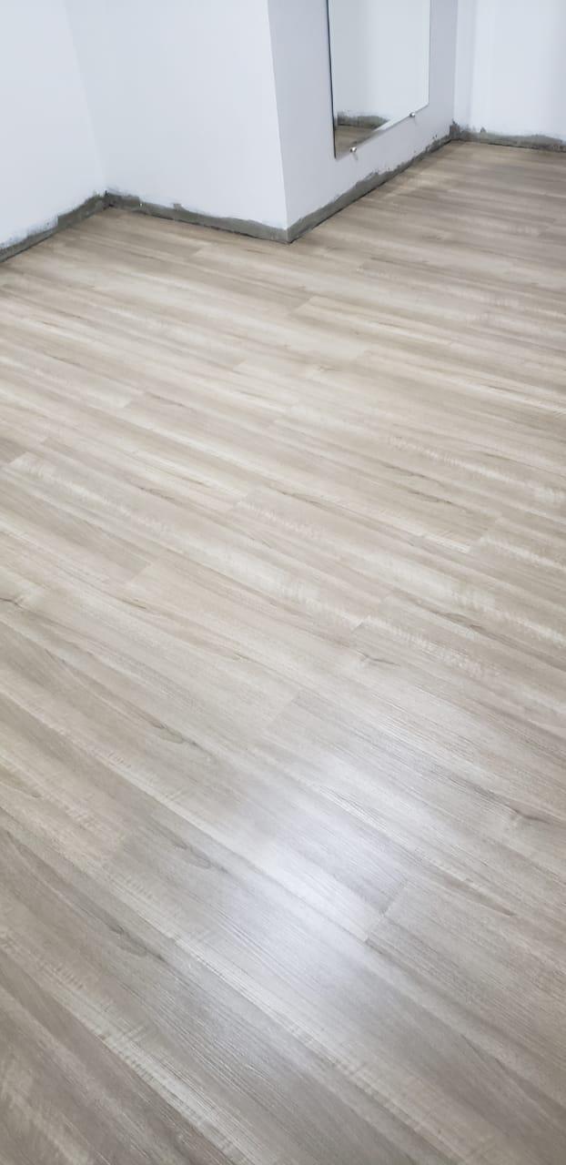 PISO VINÍLICO VANILLE