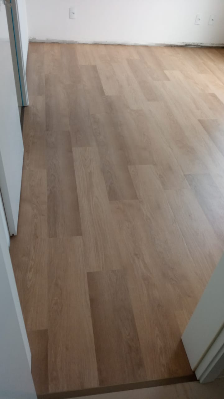 PISO VINÍLICO DE PVC GÉRBERA — foto 6