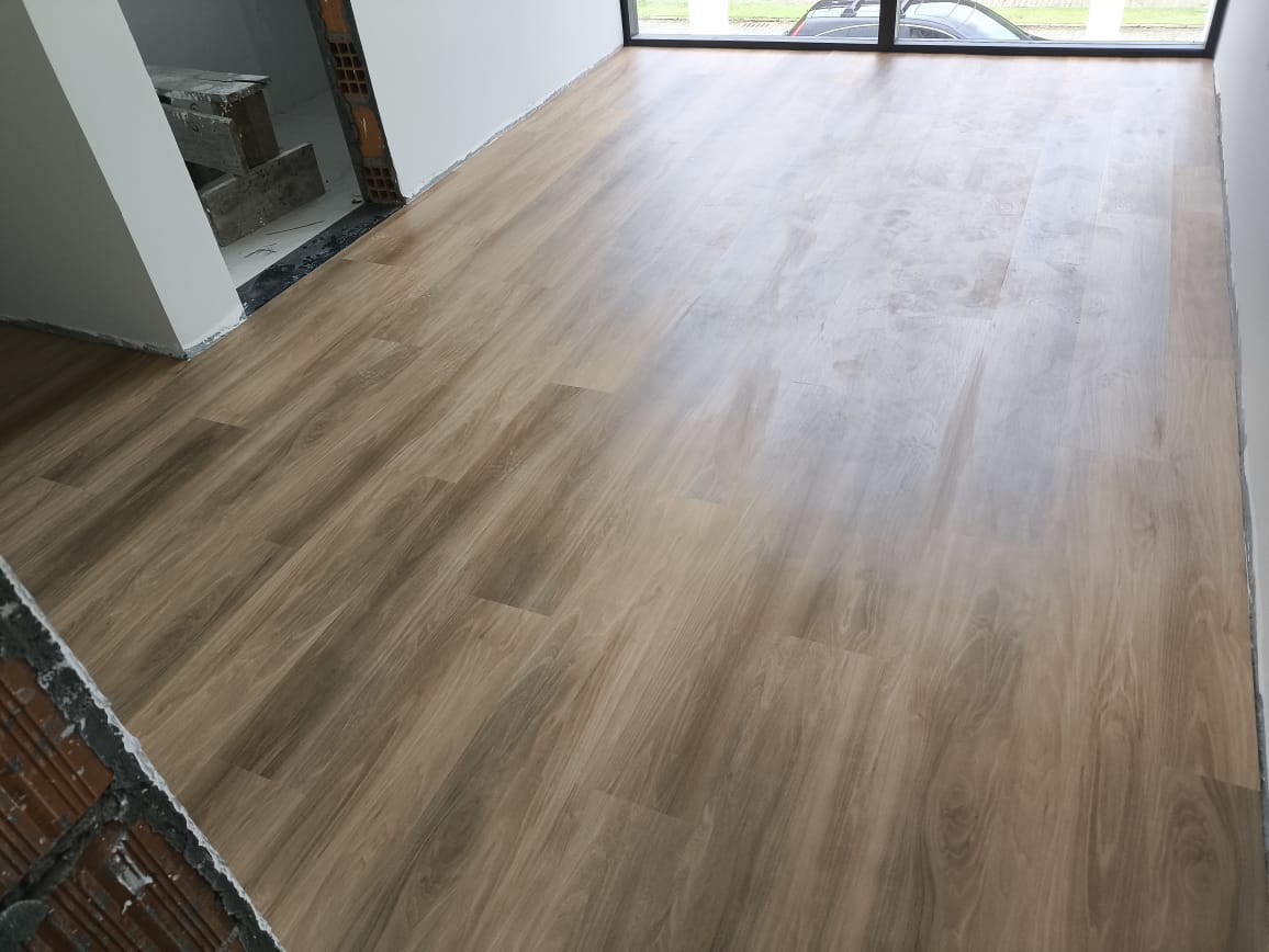 PISO VINÍLICO DE PVC CAMÉLIA — foto 8