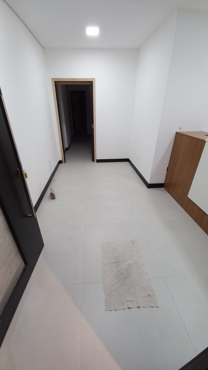 RODAPÉ DE POLIESTIRENO PRETO — foto 7